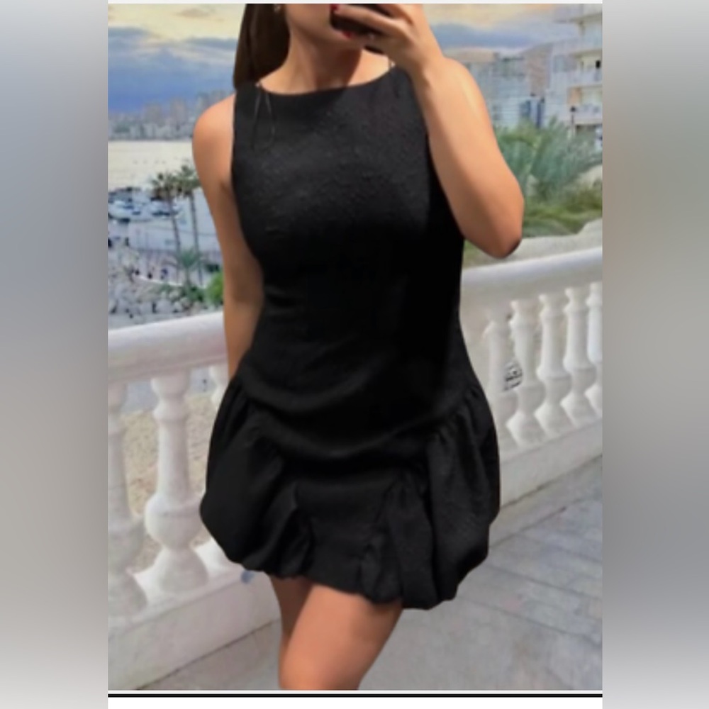 NWT ZARA VOLUMINOUS SHORT DRESS SIZE XS